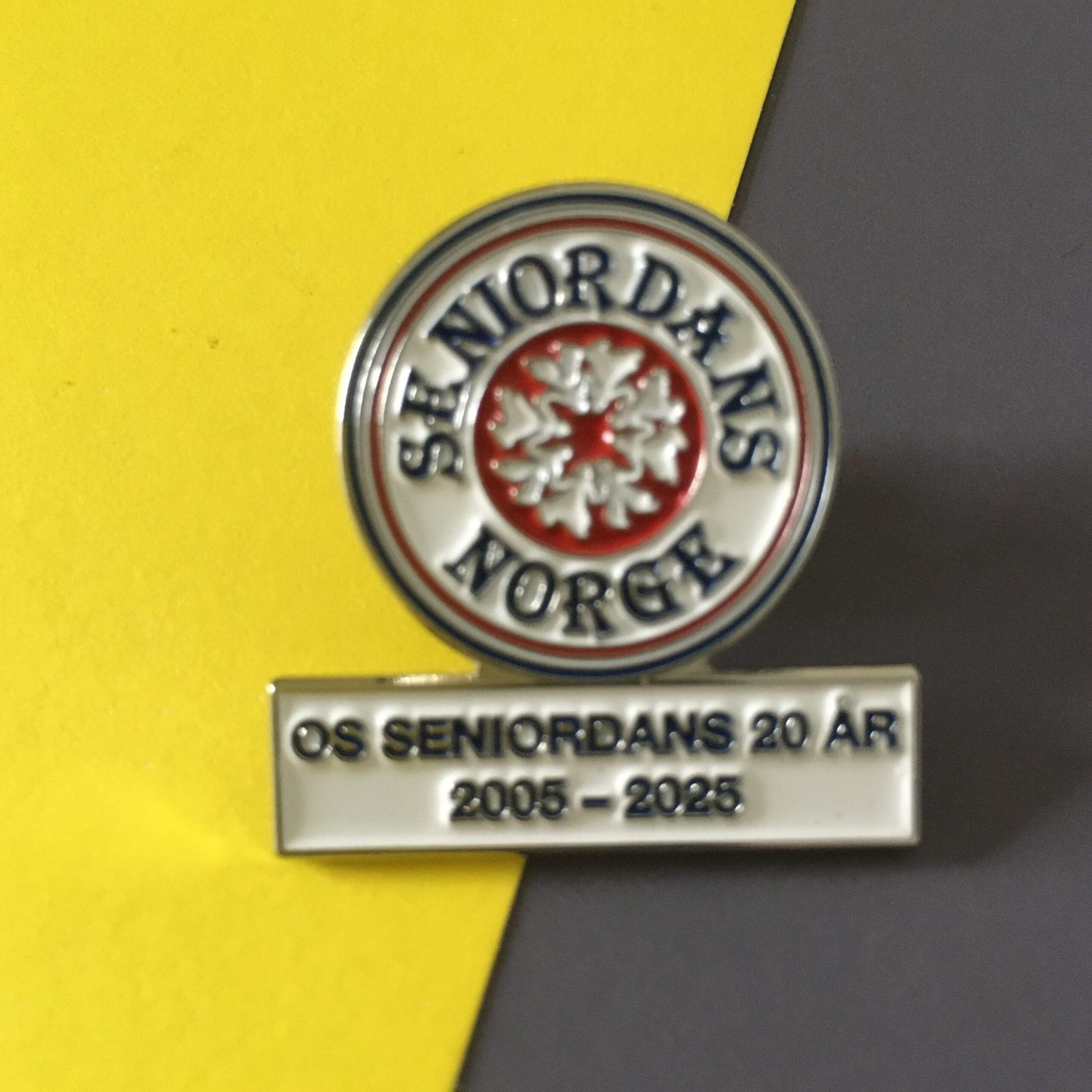 Can You Create Custom Enamel Pins for School Clubs?